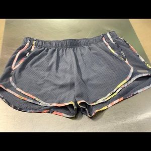 Calvin Klein Gray Floral Sport Shorts NWT LG